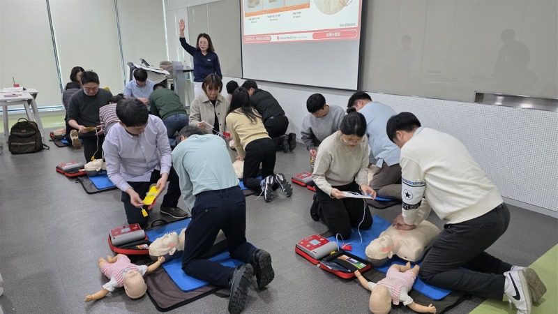 [사진]대한산업안전협회, 전 직원 응급처치 역량 강화…“안전한 대한민국 구현 앞장”(25.12.30.).jpg